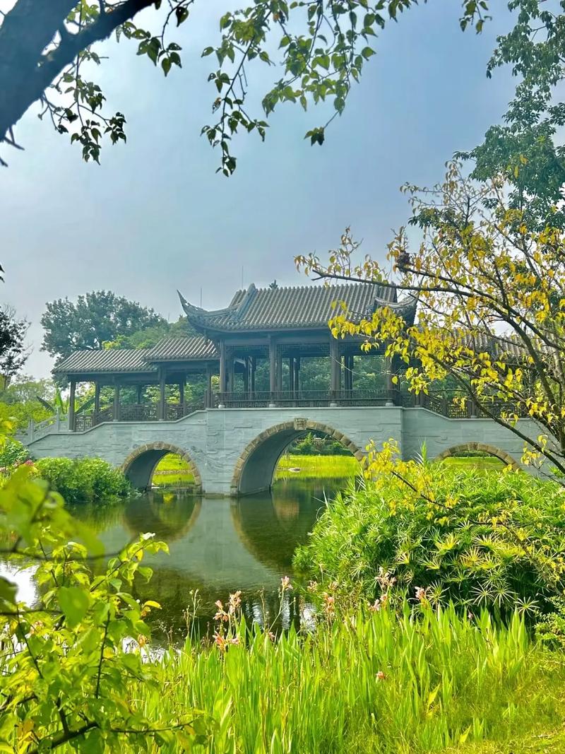 武漢會(huì)所那個(gè)好玩_武漢會(huì)所哪里好_武漢質(zhì)量高的會(huì)所